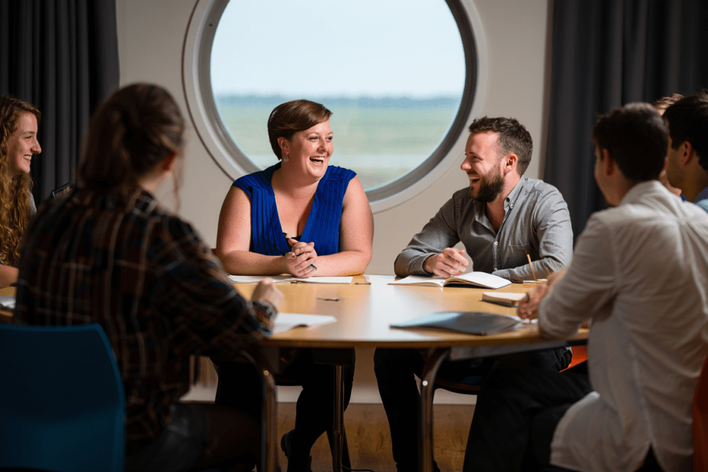 Formations d'anglais dédiées aux métiers de l'accueil et du tourisme.